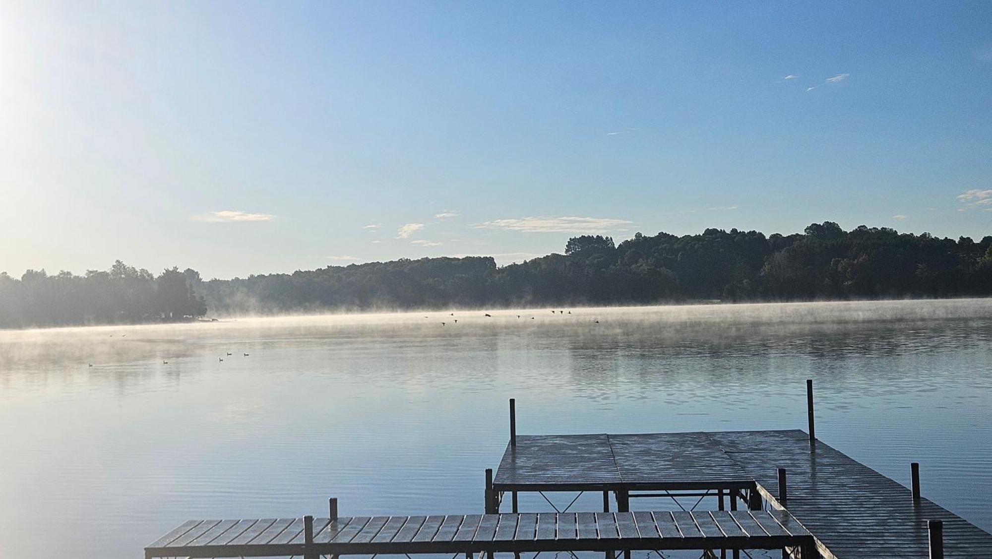 Lakeshore Motel Ice Lake Iron River Bagian luar foto