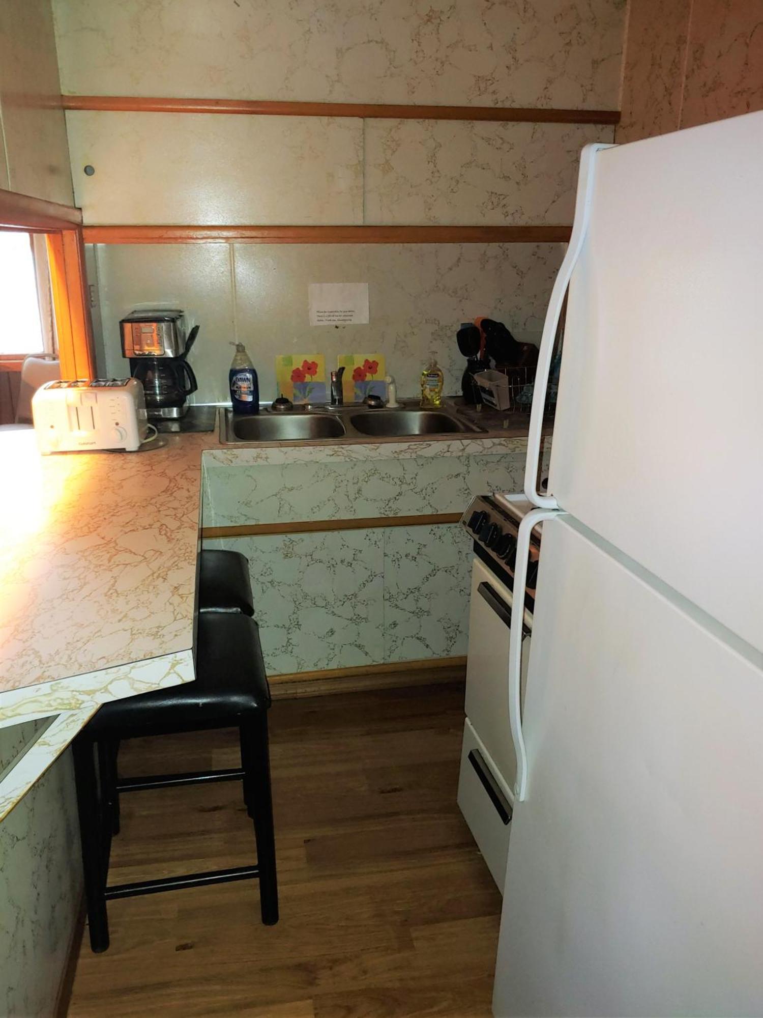 Lakeshore Motel Ice Lake Iron River Bagian luar foto
